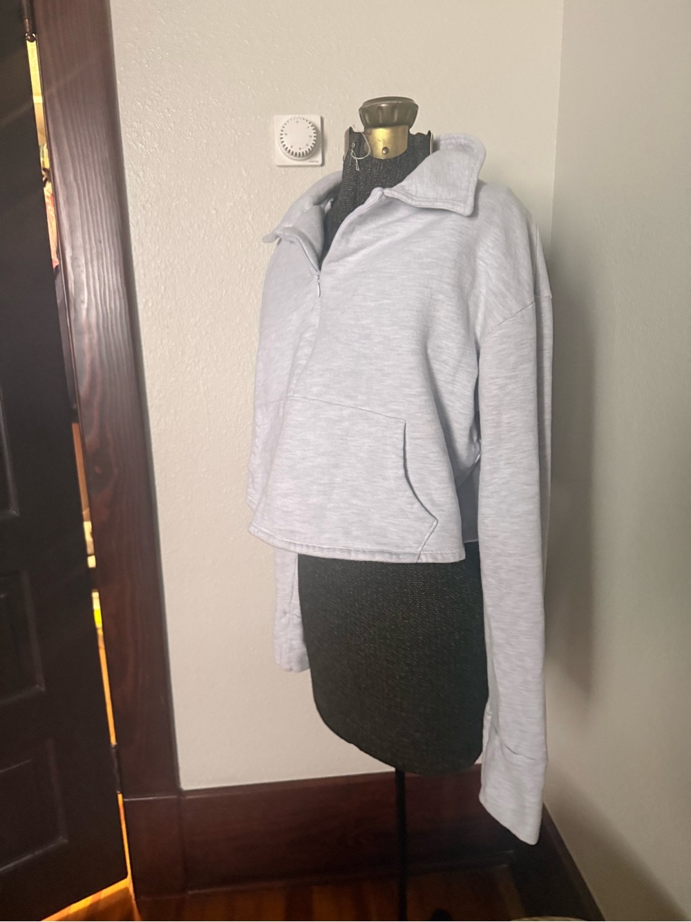 Joah Brown Cropped lightweight sweater